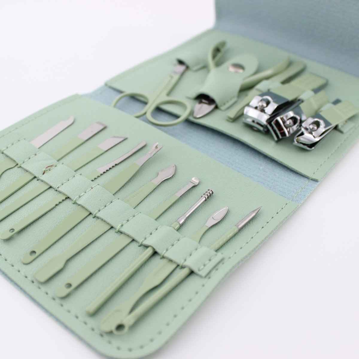 16-Piece Manicure & Pedicure Set – Travel Grooming Kit